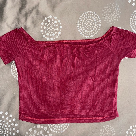 Red Alien Graphic Off Shoulder Tee - Picture 3 of 3